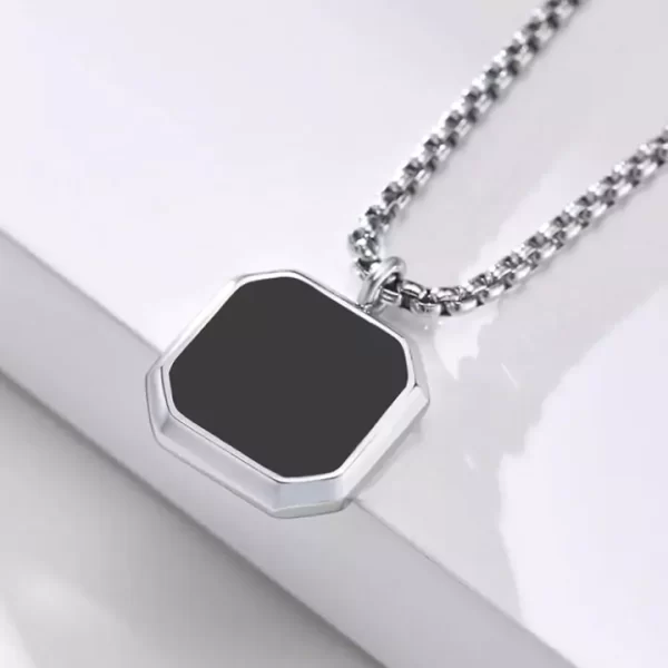 Eternal Charm Men's Pendant Chain – Sleek and Stylish - Image 3